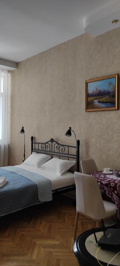 Tranquil Apartment In Vake Tiflis Dış mekan fotoğraf