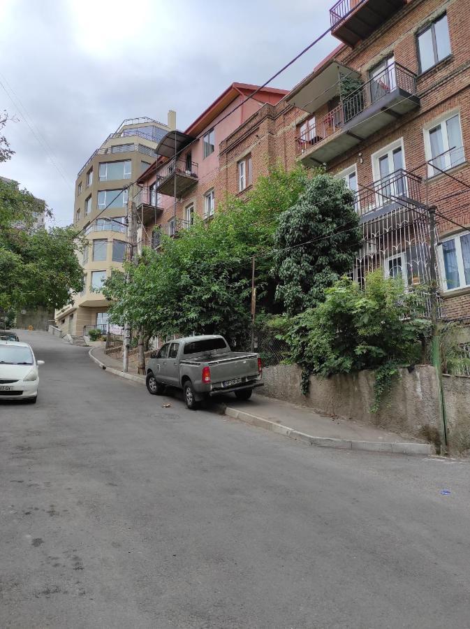 Tranquil Apartment In Vake Tiflis Dış mekan fotoğraf