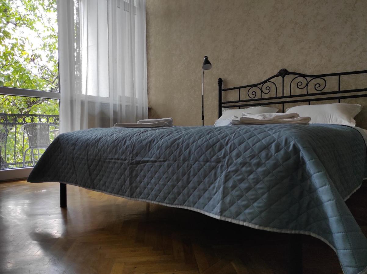 Tranquil Apartment In Vake Tiflis Dış mekan fotoğraf
